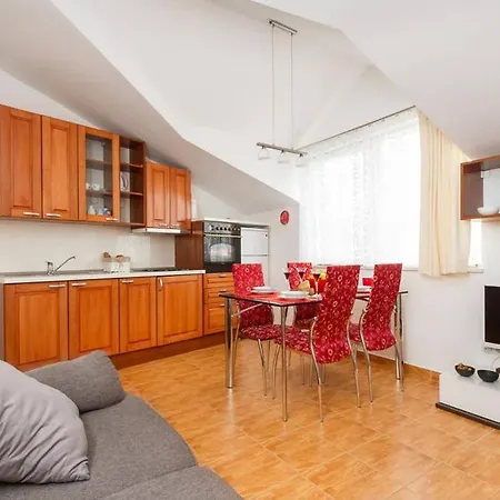Dionis Apartment